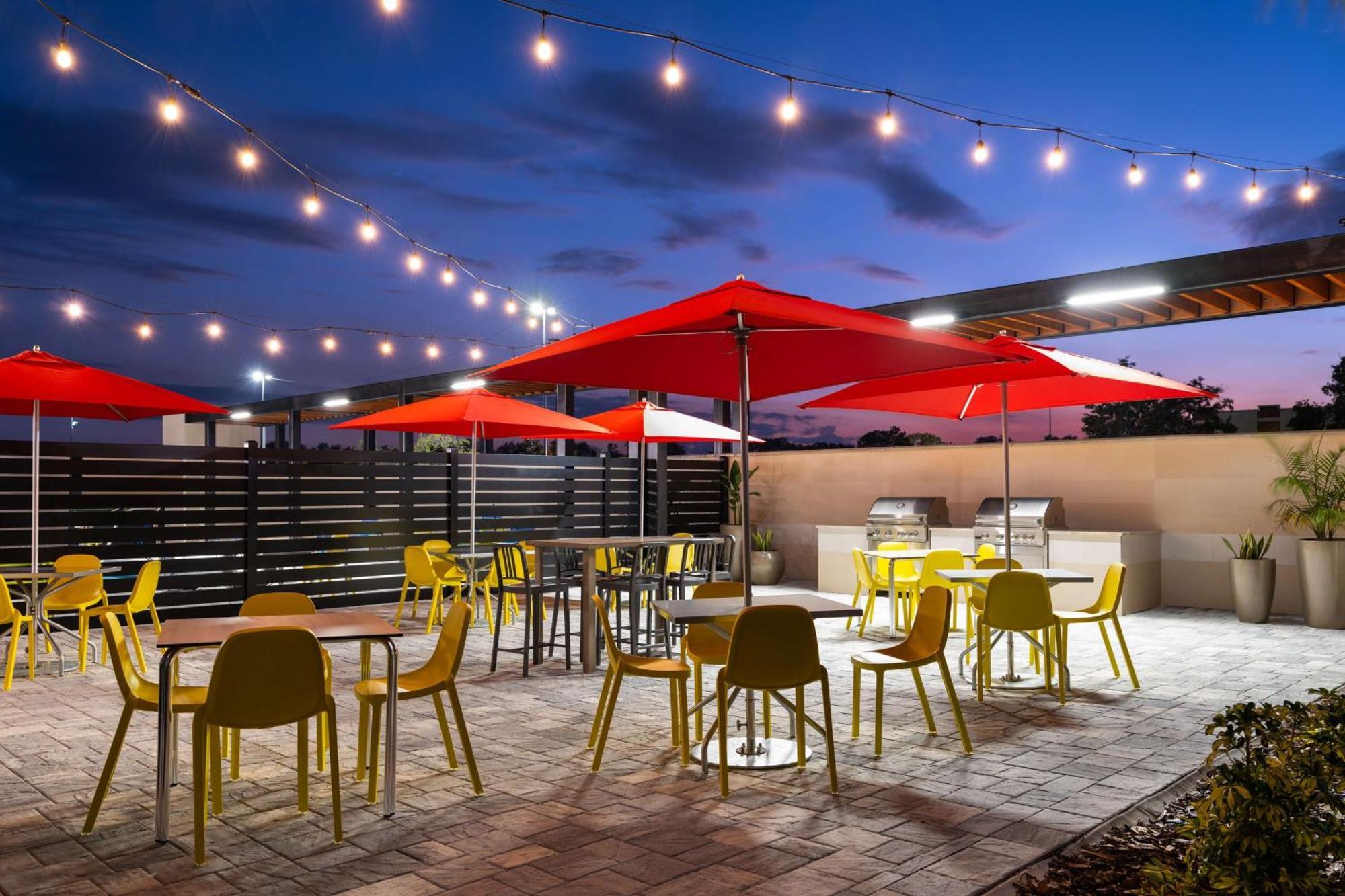 Home2 Suites By Hilton Winter Haven Esterno foto